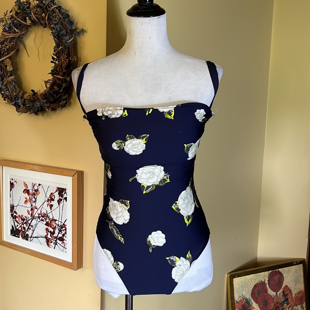 JUICY COUTURE Size Small Floral Classic 1-Piece Swimsuit Adjustable $138 NEW
